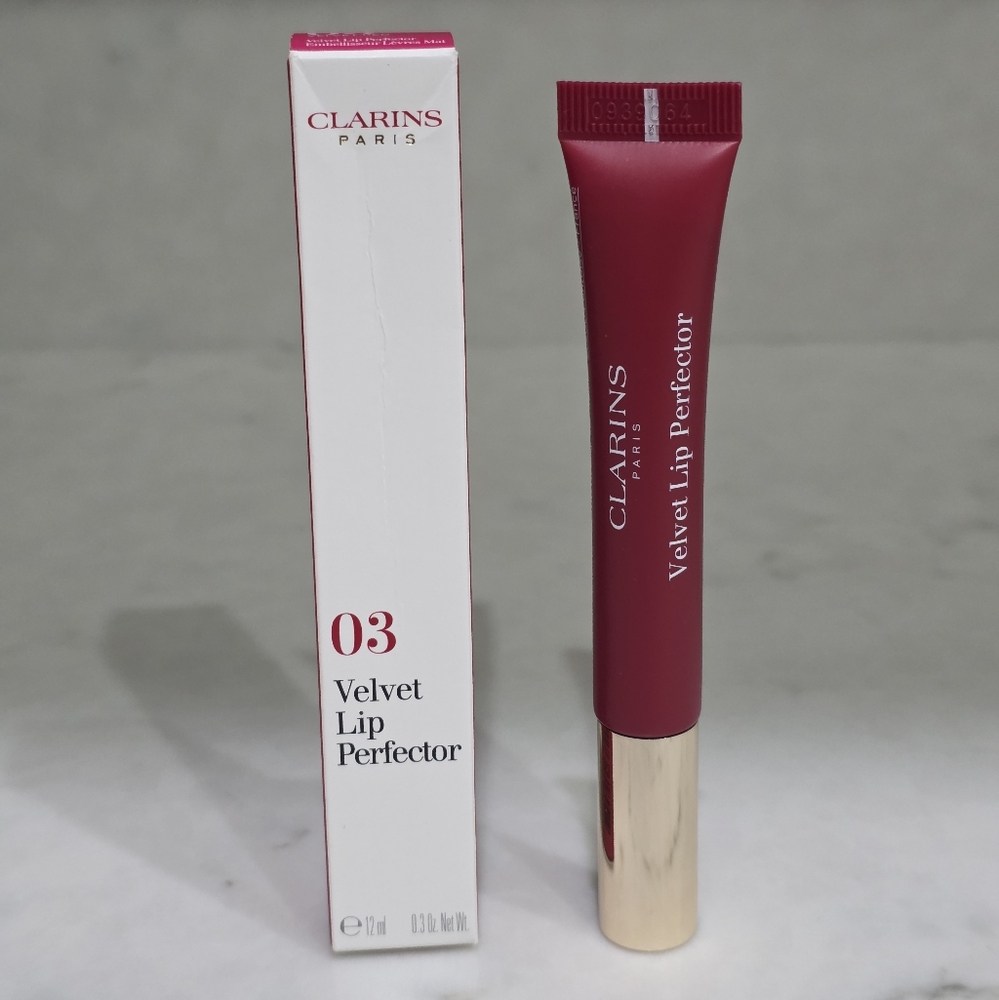 Brand New Clarins Velvet Lip Perfector 03 Velvet Red 12 ml 0.3 fl oz